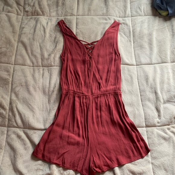 VERY COMFORTABLE ROMPER - Picture 3 of 4
